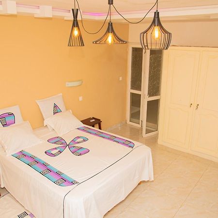 Chambres D'Hotes Villa Luciana Saly Екстериор снимка
