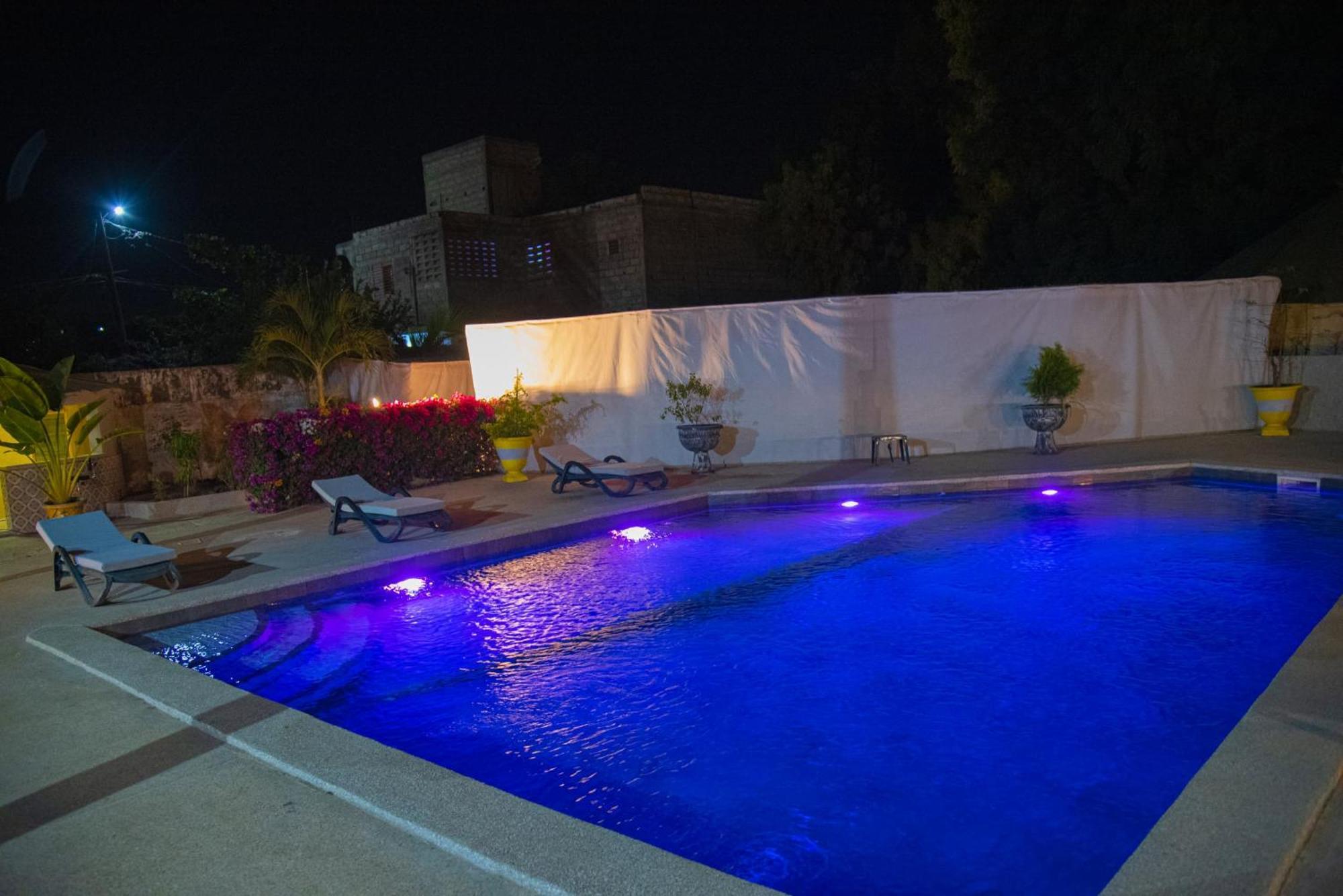 Chambres D'Hotes Villa Luciana Saly Екстериор снимка