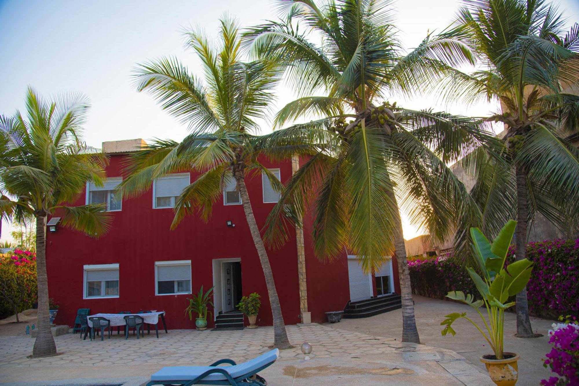 Chambres D'Hotes Villa Luciana Saly Екстериор снимка