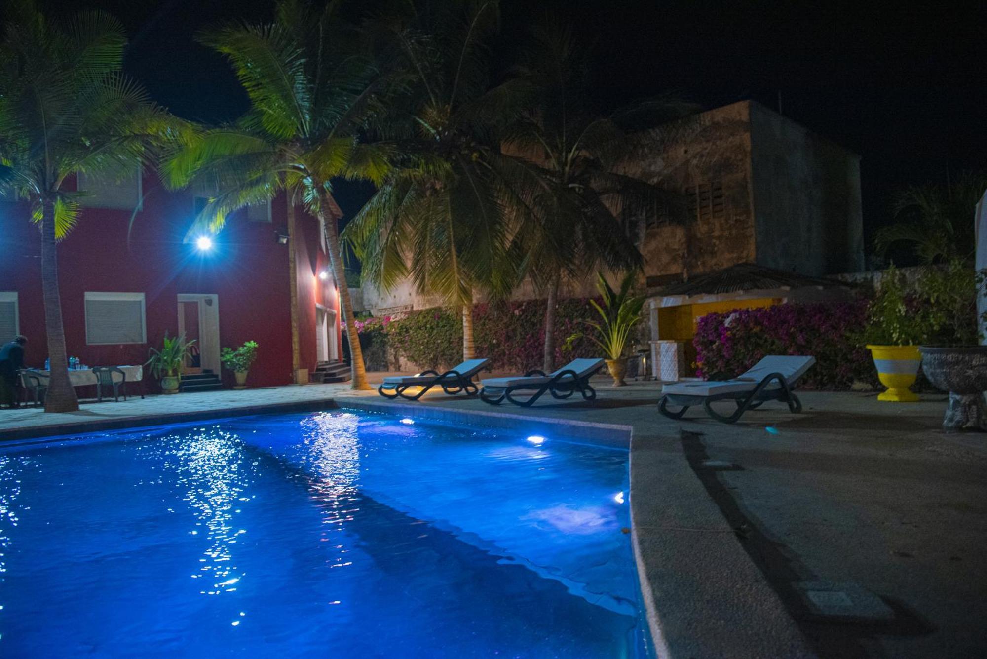 Chambres D'Hotes Villa Luciana Saly Екстериор снимка